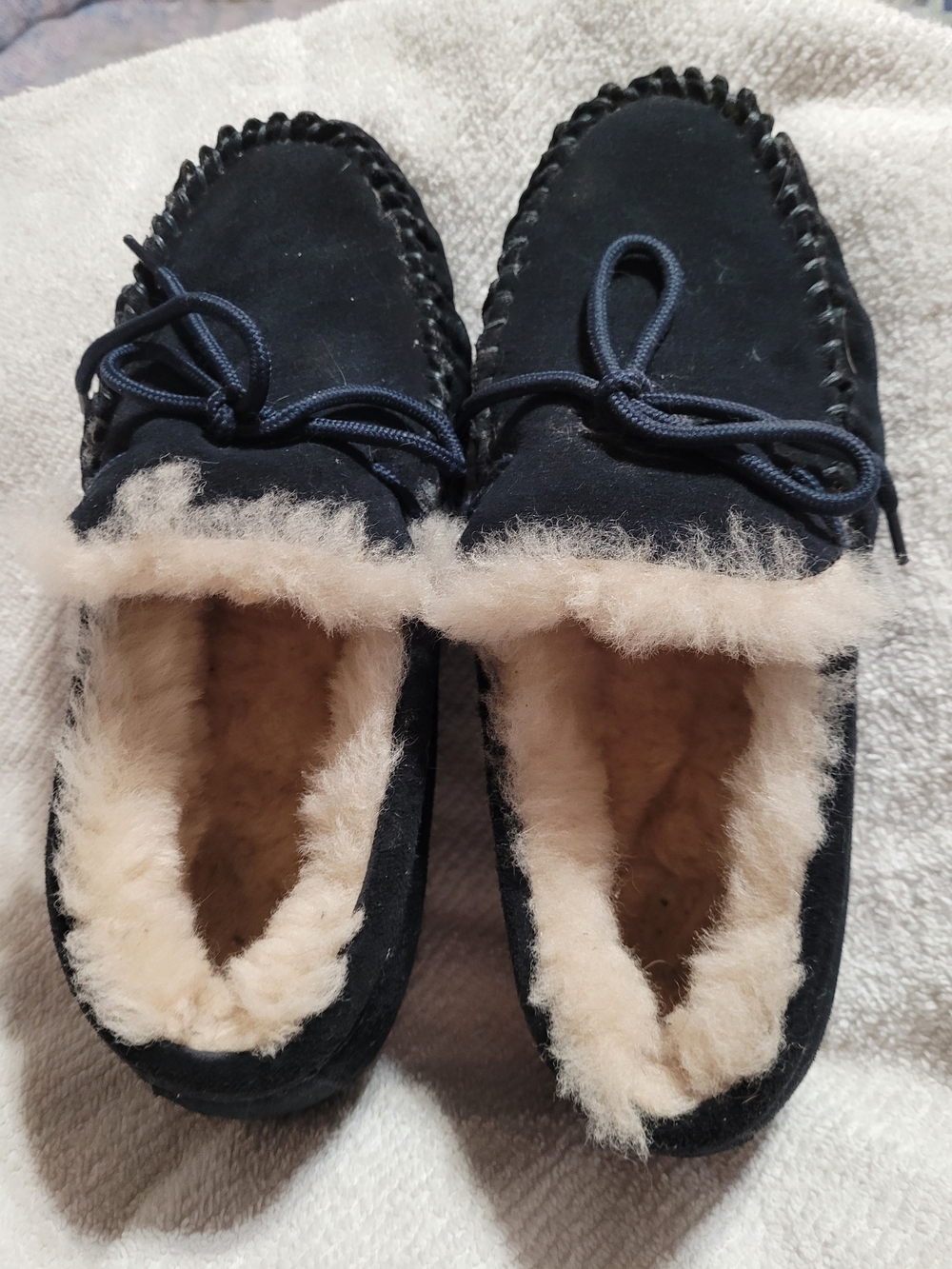 Men's Black Suede-Look Shearling-Lined Slip-On Moccasins